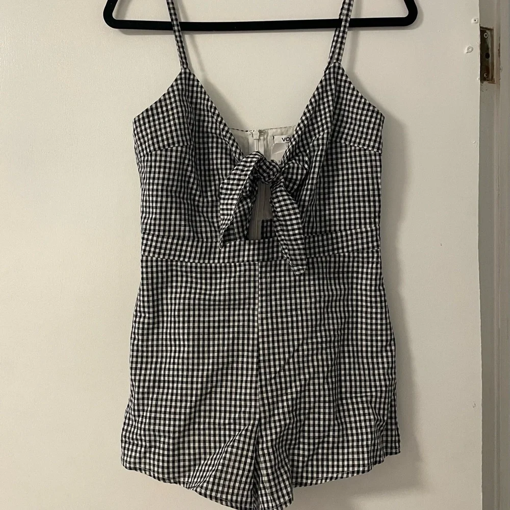 Romper - Picture 1 of 3